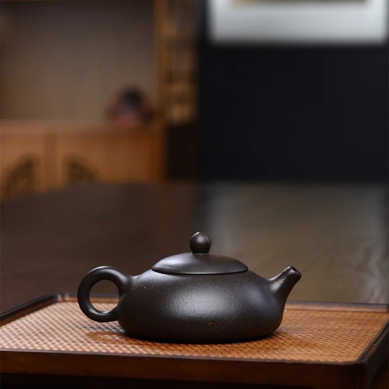 160cc Chinese Yixing Purple Clay Teapot Handmade Ball Hole Filter Tea Pot Raw Ore Zisha Tea Set Customized Beauty Tea Maker - China Tea Store