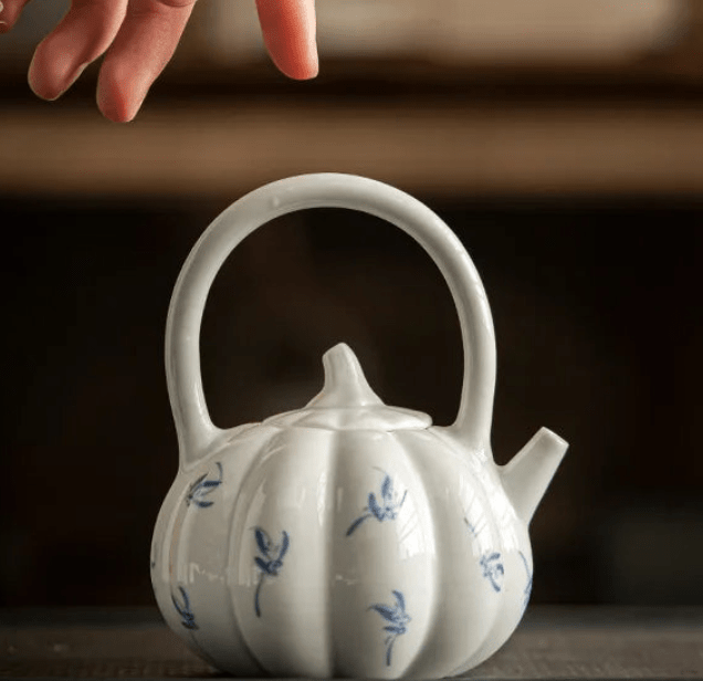 170ml Handpainted Butterfly Orchid Ceramic Teapot Creative Pumpkin Pot Chinese Tea Maker Small Kettle with Filter Kung Fu Teaset - China Tea Store