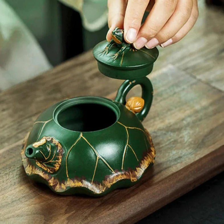 290ml High Quality Yixing Purple Clay Tea Pot Hand - carved Frog Filter Tea Infuser Pea Green Teapot Custom Chinese Zisha Teaware - China Tea Store